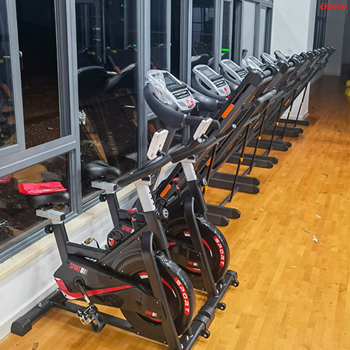 海南部隊健身房