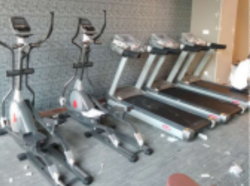 湖南常德澧碧桂園健身器材圖片 泡芙视频免费观看网健身房器材批發