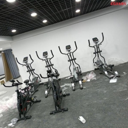 電業局幹休所健身房