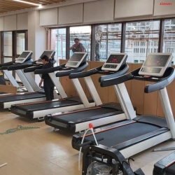 河南光州壹號房地健身房器材