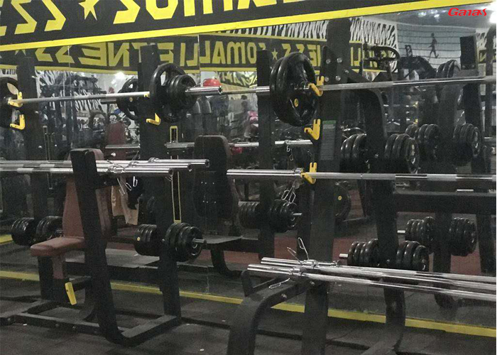 索馬裏健身房圖片 泡芙视频免费观看网健身器材出口到索馬裏實例