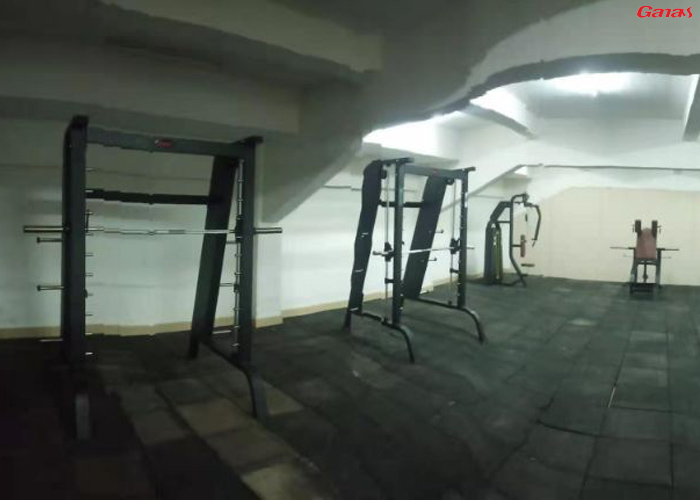 中山市實驗中學校健身房 