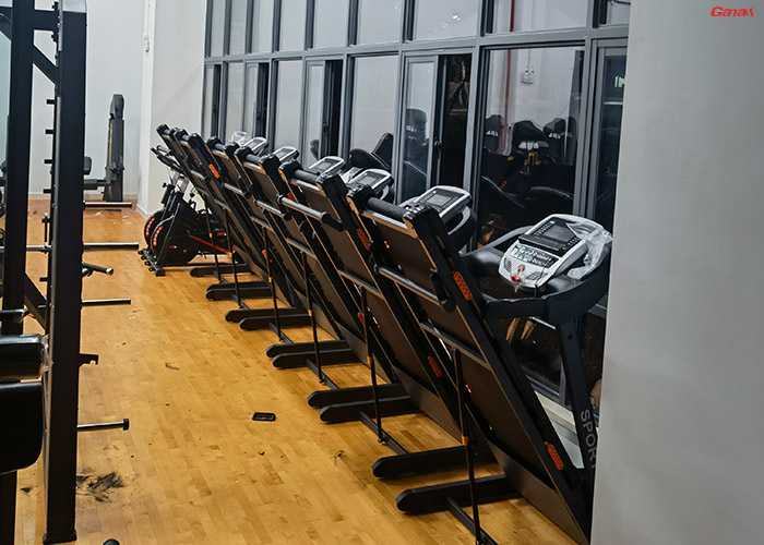 海南部隊健身房