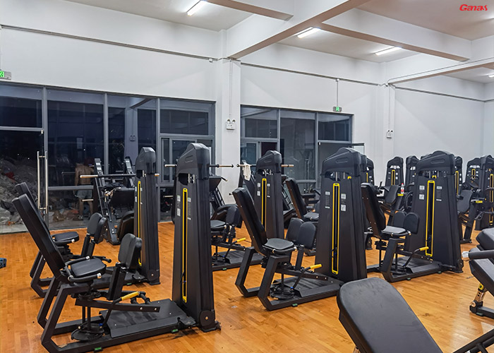 海南部隊健身房