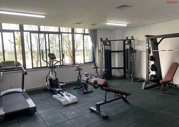 華東師範大學鹽城實驗學校健身房