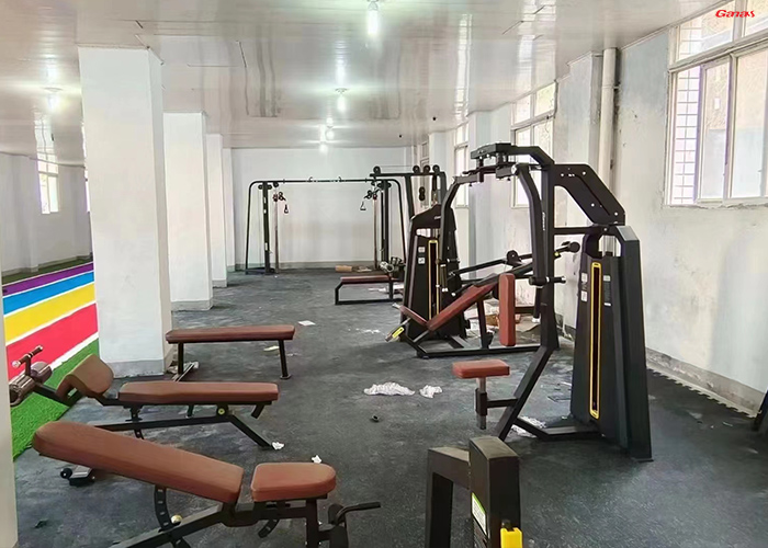 學校健身房器材清單