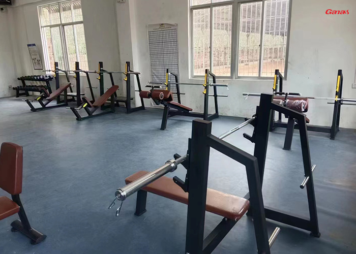 學校健身房器材清單