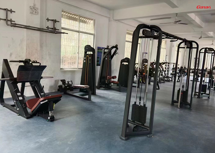 學校健身房器材清單